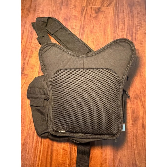 Brand NEW 5.11 Tactical #56635 Daily Deploy Push Pack Black Bag 5L - Picture 3 of 5